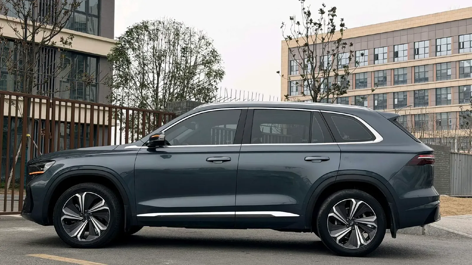 2022 Citroen C5 X 1.6T 175HP L4 8AT,autocango,china used car exporter,china ev exporter,chinese used car exporter,chinese used ev exporter