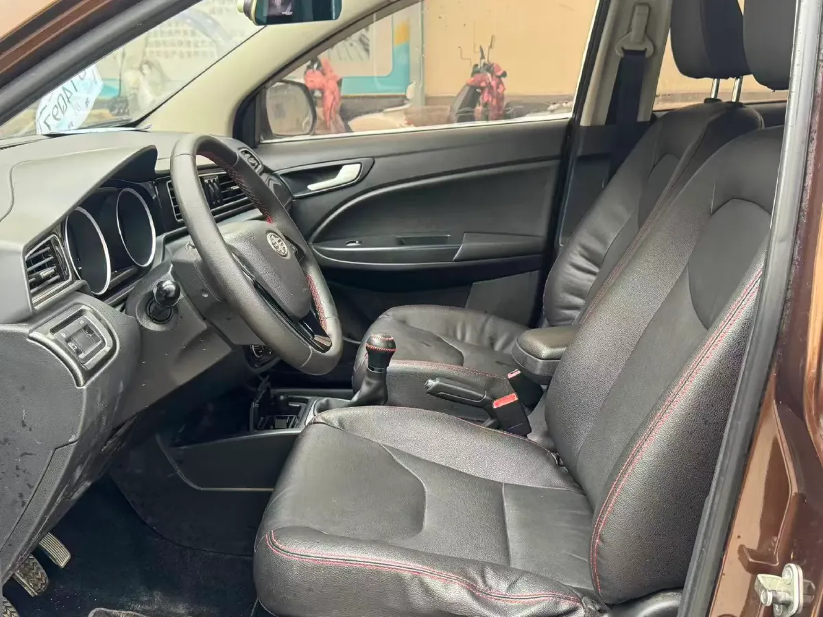 2017 FAW Jumpal D60 1.5L 113HP L4 5MT,autocango,china used car exporter,china ev exporter,chinese used car exporter,chinese used ev exporter