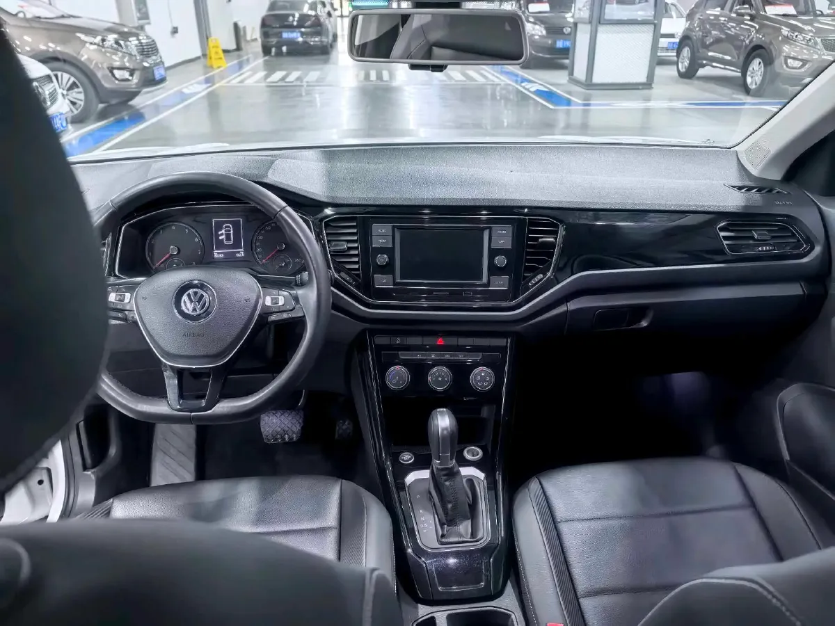 2018 Borgward BX7 2.0T 224HP L4 6AT,autocango,china used car exporter,china ev exporter,chinese used car exporter,chinese used ev exporter