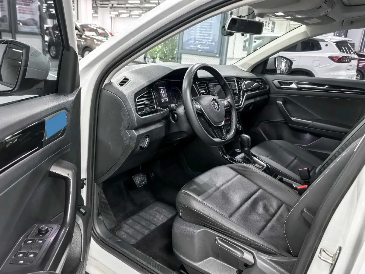 2018 Borgward BX7 2.0T 224HP L4 6AT,autocango,china used car exporter,china ev exporter,chinese used car exporter,chinese used ev exporter