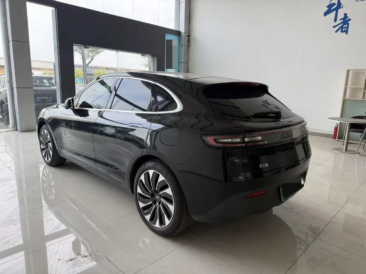 2022 AITO AITO M5 Range Extended 125HP REEV 40KWH,autocango,china used car exporter,china ev exporter,chinese used car exporter,chinese used ev exporter