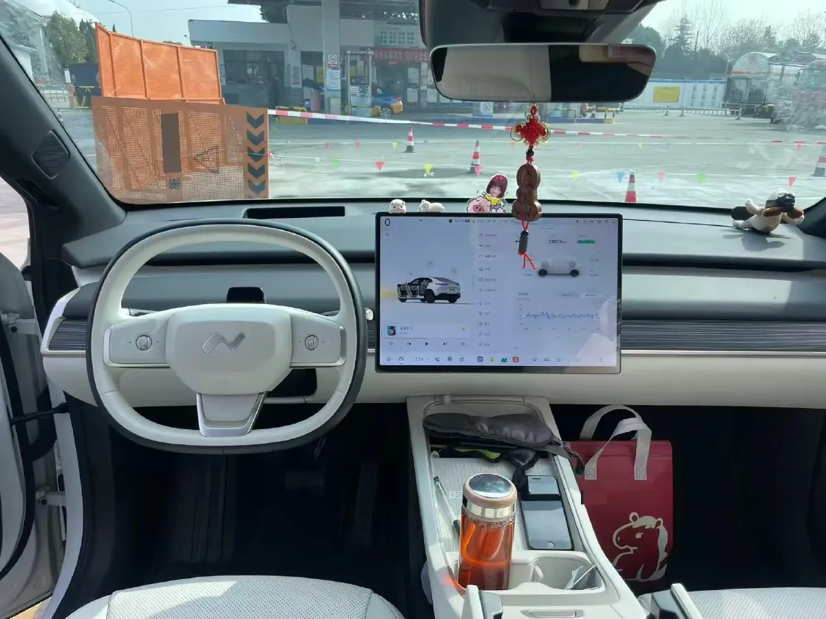 2024 ONVO L60 BEV 60KWH,autocango,china used car exporter,china ev exporter,chinese used car exporter,chinese used ev exporter