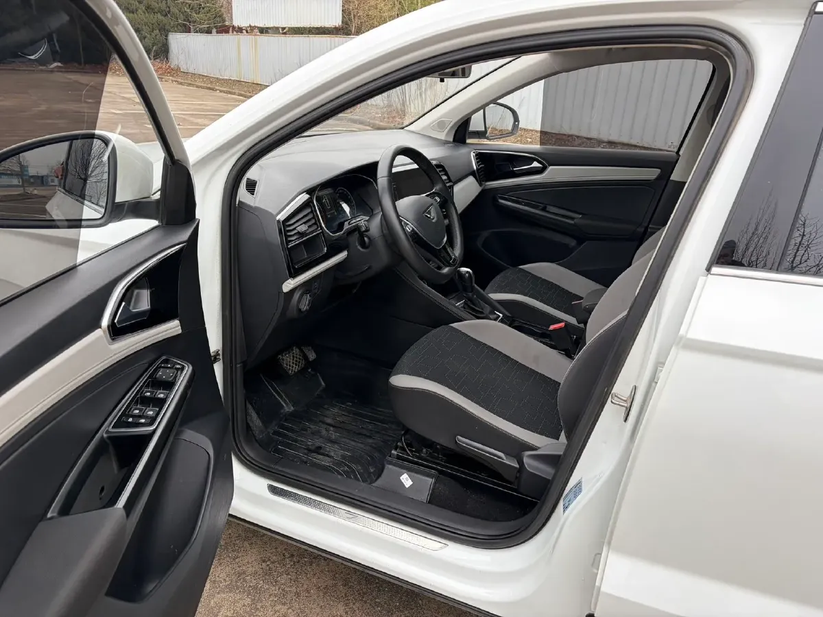 2023 Jetta VS7 1.4T 150HP L4 6AT,autocango,china used car exporter,china ev exporter,chinese used car exporter,chinese used ev exporter