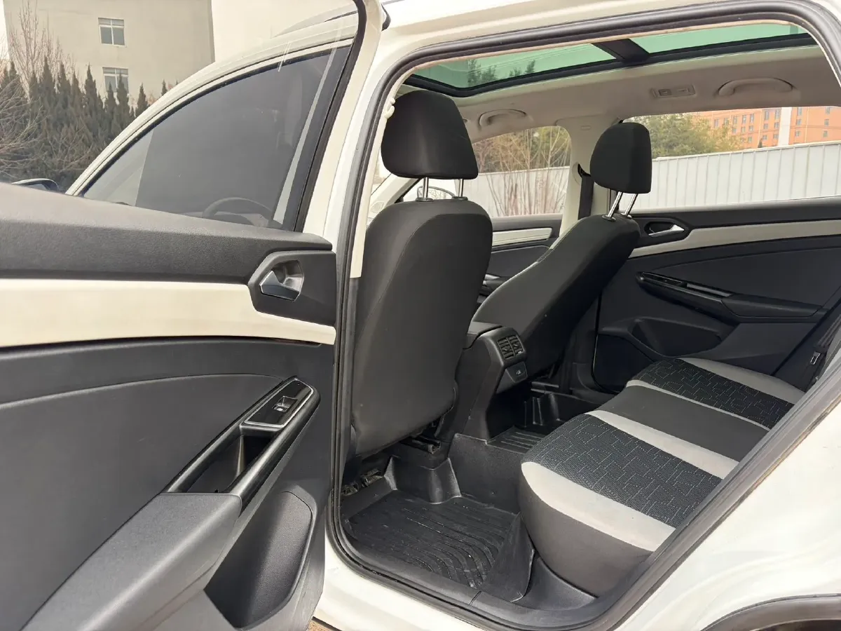 2023 Jetta VS7 1.4T 150HP L4 6AT,autocango,china used car exporter,china ev exporter,chinese used car exporter,chinese used ev exporter