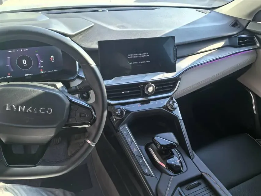 2022 Roewe i6 MAX BEV 61.1KWH,autocango,china used car exporter,china ev exporter,chinese used car exporter,chinese used ev exporter