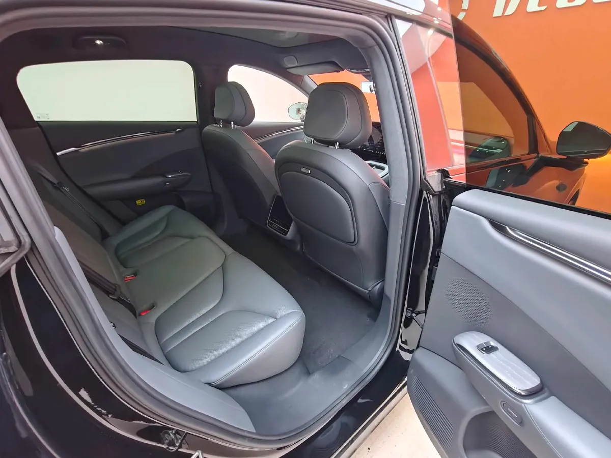 2025 Xpeng G7 BEV,autocango,china used car exporter,china ev exporter,chinese used car exporter,chinese used ev exporter