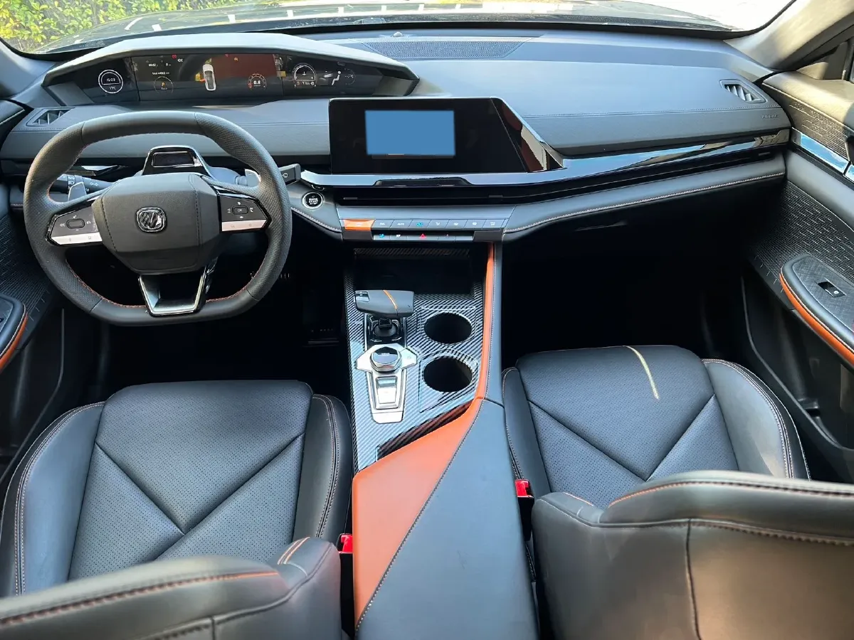 2022 ChangAn UNI-V 1.5T 188HP L4 7DCT,autocango,china used car exporter,china ev exporter,chinese used car exporter,chinese used ev exporter