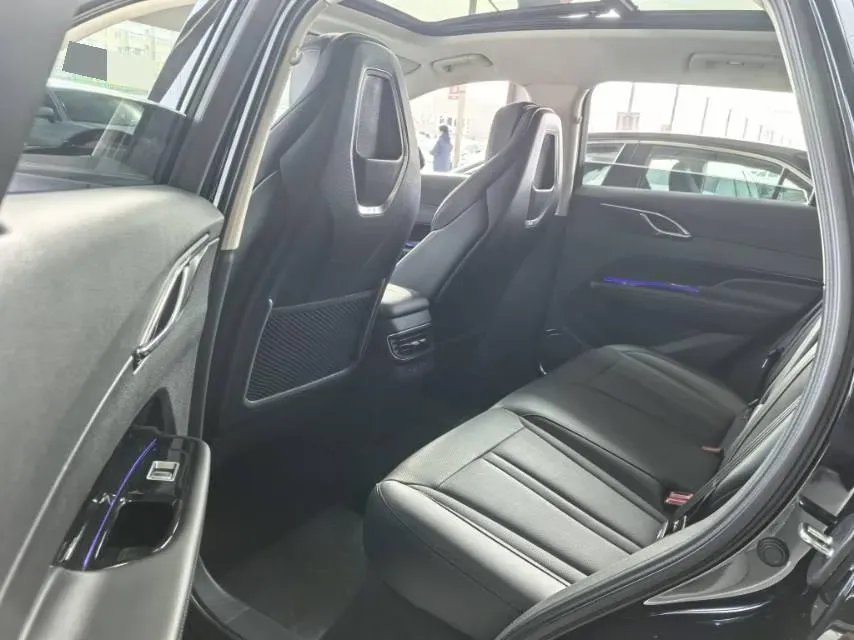 2025 HongQi HS3 1.5T 150HP L4 1DHT PHEV,autocango,china used car exporter,china ev exporter,chinese used car exporter,chinese used ev exporter