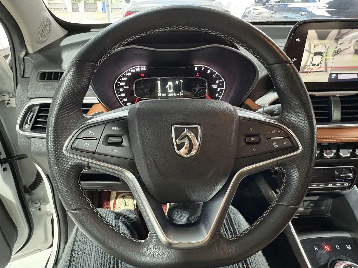 2017 HaiMa S5 Young Edition 1.6L 122HP L4 5MT,autocango,china used car exporter,china ev exporter,chinese used car exporter,chinese used ev exporter