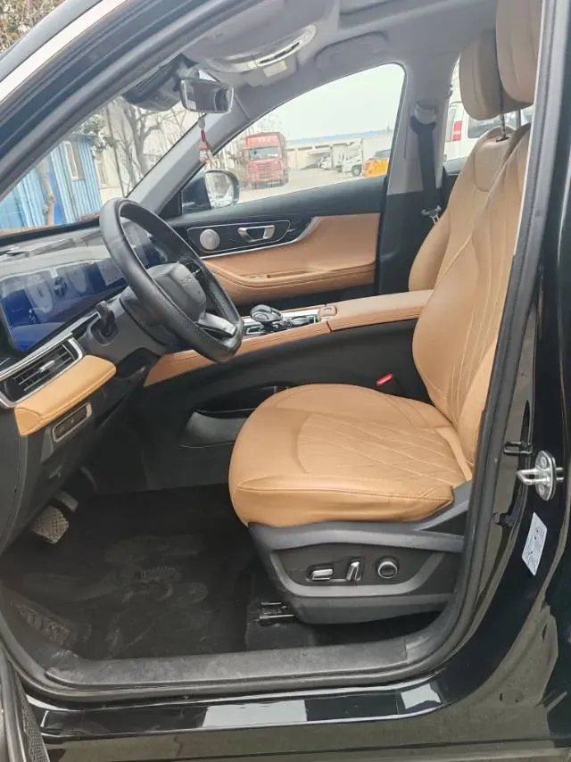 2024 Chery Tiggo 8 PRO 1.6T 197HP L4 7DCT,autocango,china used car exporter,china ev exporter,chinese used car exporter,chinese used ev exporter