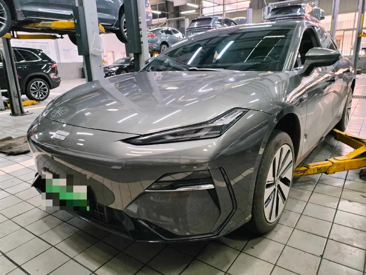 2024 Geely Galaxy E8 BEV 62KWH,autocango,china used car exporter,china ev exporter,chinese used car exporter,chinese used ev exporter