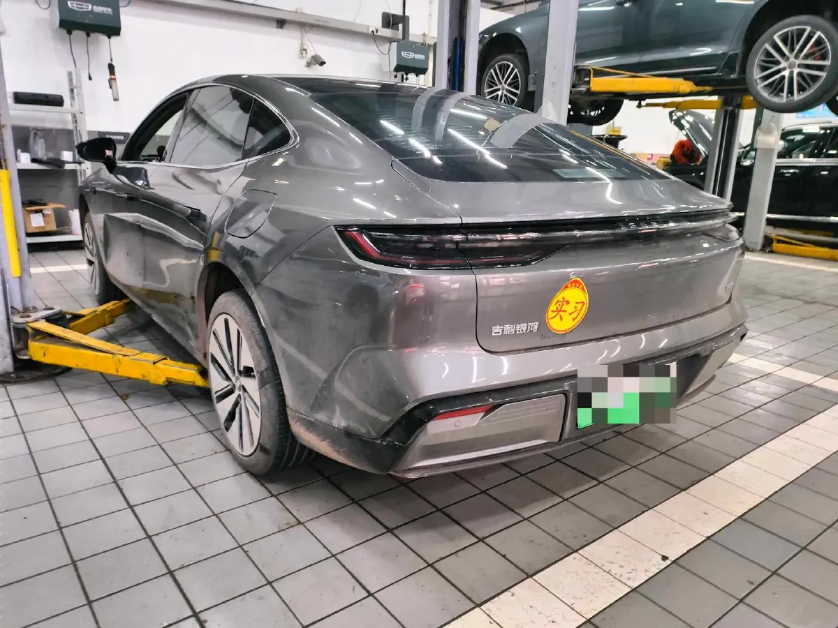 2024 Geely Galaxy E8 BEV 62KWH,autocango,china used car exporter,china ev exporter,chinese used car exporter,chinese used ev exporter