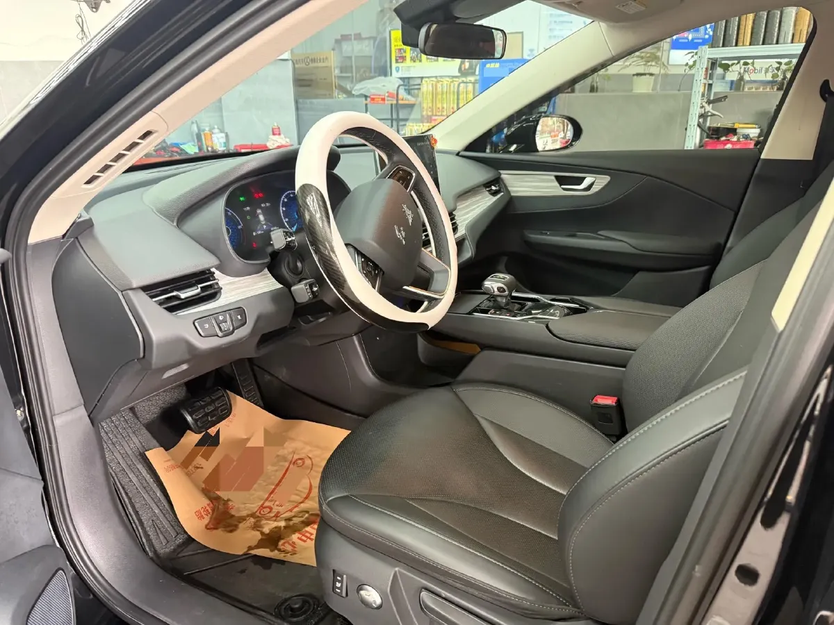 2023 HongQi E-QM5 BEV 82KWH,autocango,china used car exporter,china ev exporter,chinese used car exporter,chinese used ev exporter