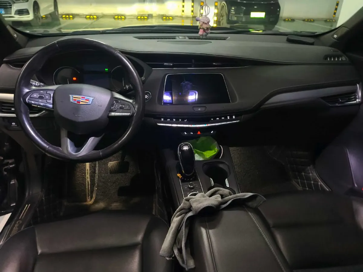 2020 Cadillac XT4 2.0T 241HP L4 9AT,autocango,china used car exporter,china ev exporter,chinese used car exporter,chinese used ev exporter
