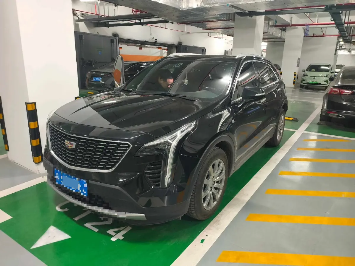 2020 Cadillac XT4 2.0T 241HP L4 9AT,autocango,china used car exporter,china ev exporter,chinese used car exporter,chinese used ev exporter