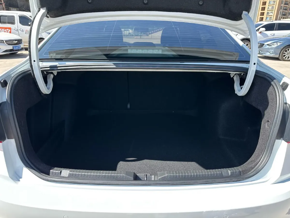 2021 Volkswagen Bora 1.5L 113HP L4 6AT,autocango,china used car exporter,china ev exporter,chinese used car exporter,chinese used ev exporter