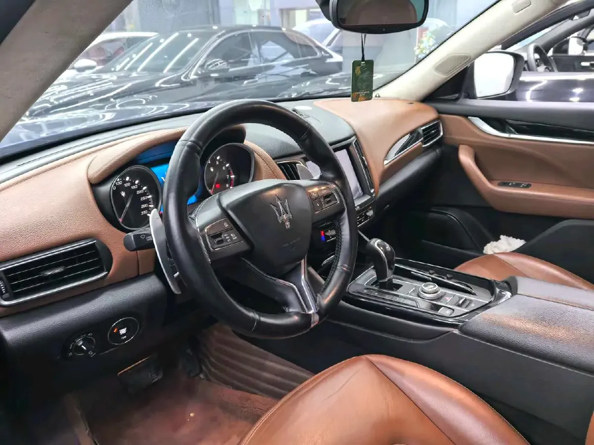 2018 Jaguar XJ 3.0T 340HP V6 8AT,autocango,china used car exporter,china ev exporter,chinese used car exporter,chinese used ev exporter