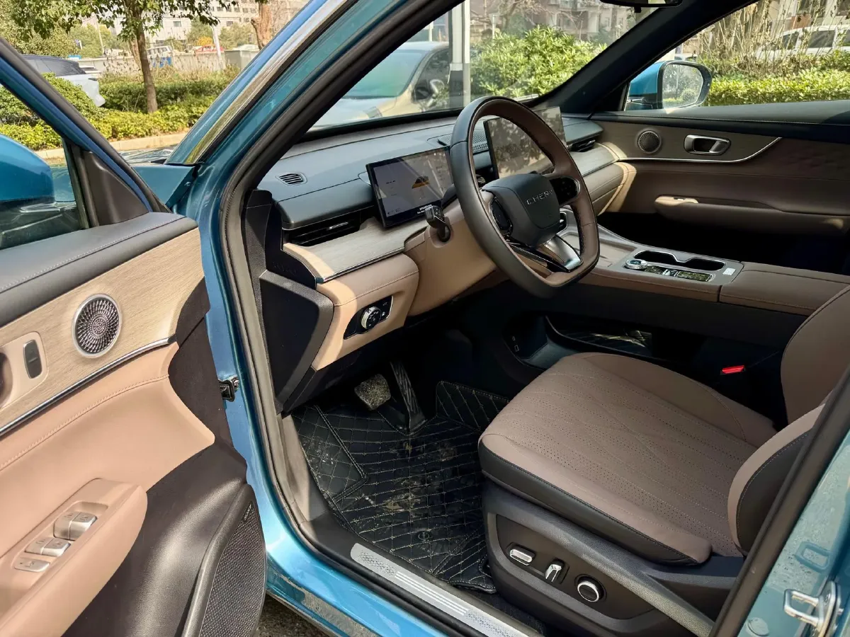 2025 Chery Tiggo8 PLUS C-DM 1.5T 156HP L4 1DHT PHEV,autocango,china used car exporter,china ev exporter,chinese used car exporter,chinese used ev exporter