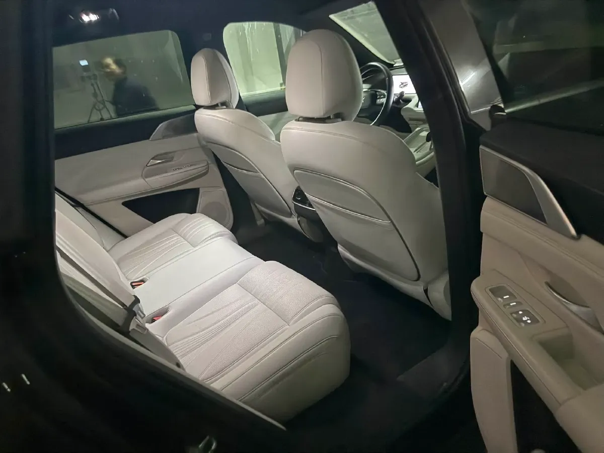 2024 Xpeng G9 BEV 98KWH,autocango,china used car exporter,china ev exporter,chinese used car exporter,chinese used ev exporter