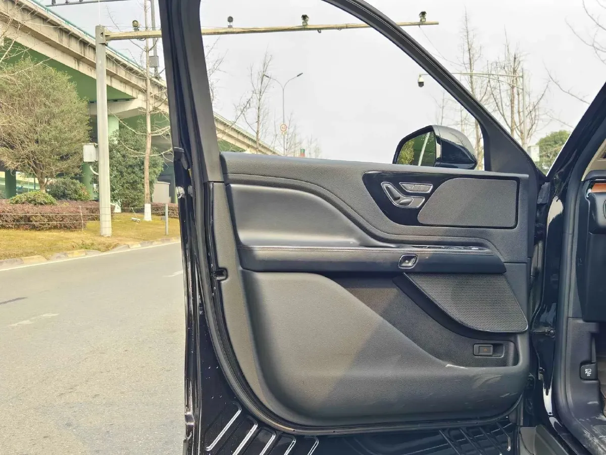 2022 Lincoln Aviator 3.0T 355HP V6 10AT,autocango,china used car exporter,china ev exporter,chinese used car exporter,chinese used ev exporter