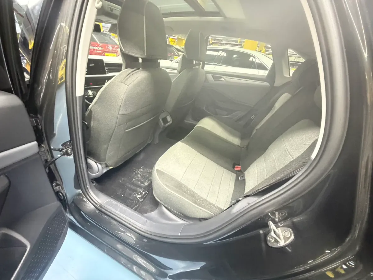 2023 Volkswagen Sagitar 1.2T 116HP L4 5MT,autocango,china used car exporter,china ev exporter,chinese used car exporter,chinese used ev exporter