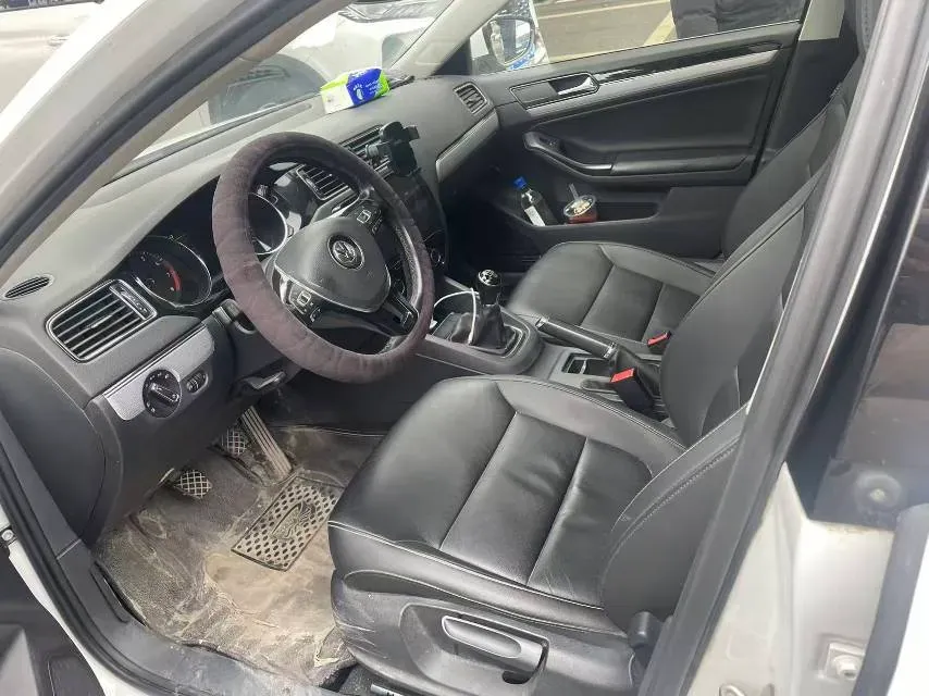 2018 KingLong KaiTe 2.3T 110HP L4 5MT,autocango,china used car exporter,china ev exporter,chinese used car exporter,chinese used ev exporter