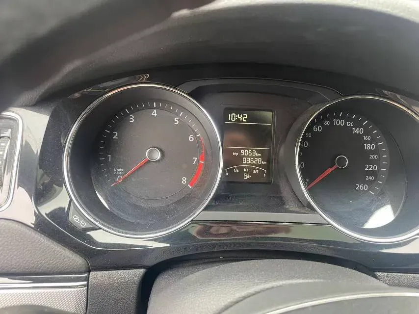 2018 KingLong KaiTe 2.3T 110HP L4 5MT,autocango,china used car exporter,china ev exporter,chinese used car exporter,chinese used ev exporter