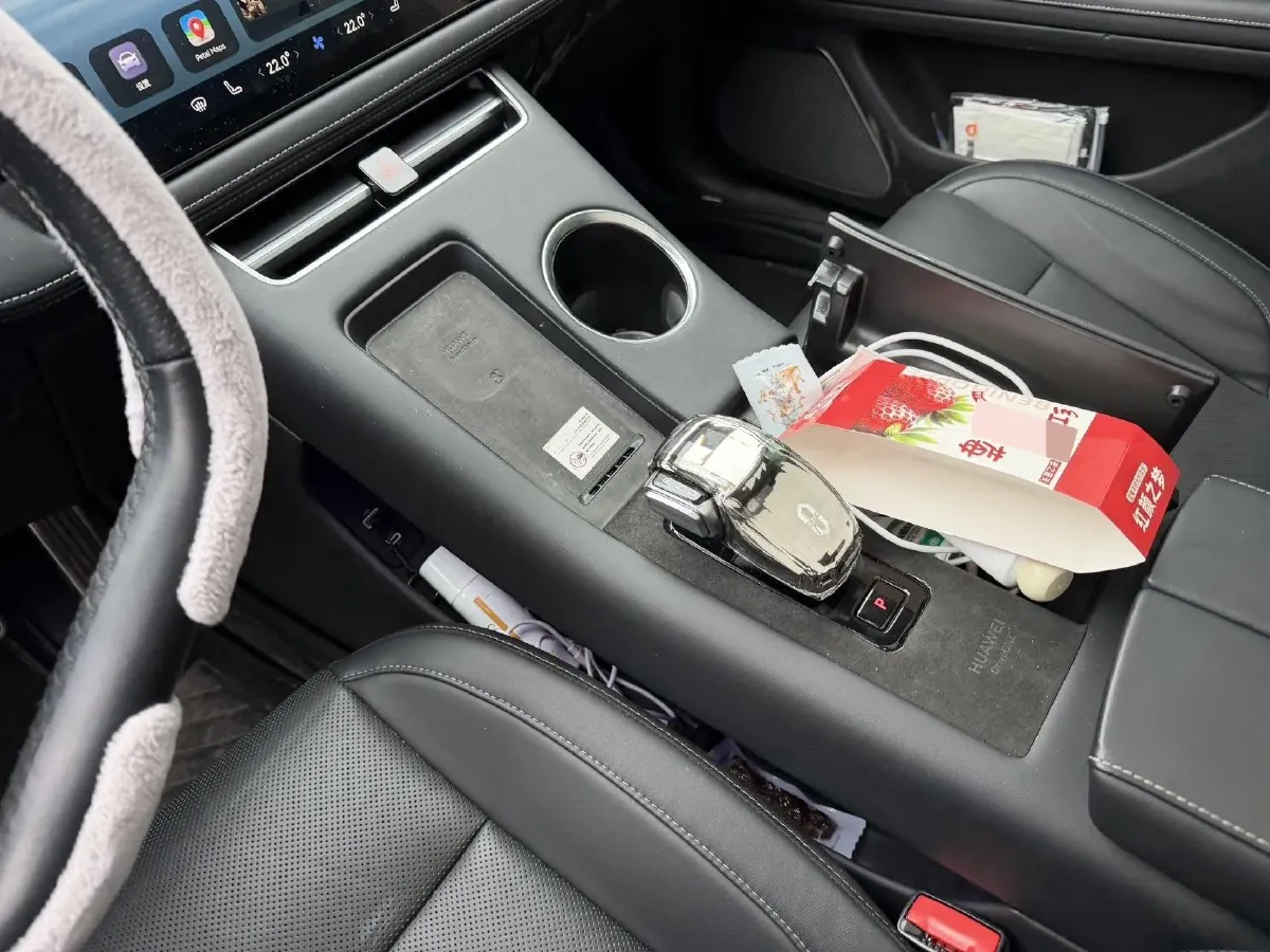 2022 JMC YuHu 7 2.0T 141HP L4 8AT,autocango,china used car exporter,china ev exporter,chinese used car exporter,chinese used ev exporter