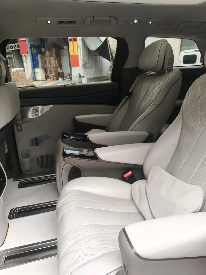 2023 Denza D9 1.5T 139HP L4 E-CVT PHEV 20.39KWH,autocango,china used car exporter,china ev exporter,chinese used car exporter,chinese used ev exporter