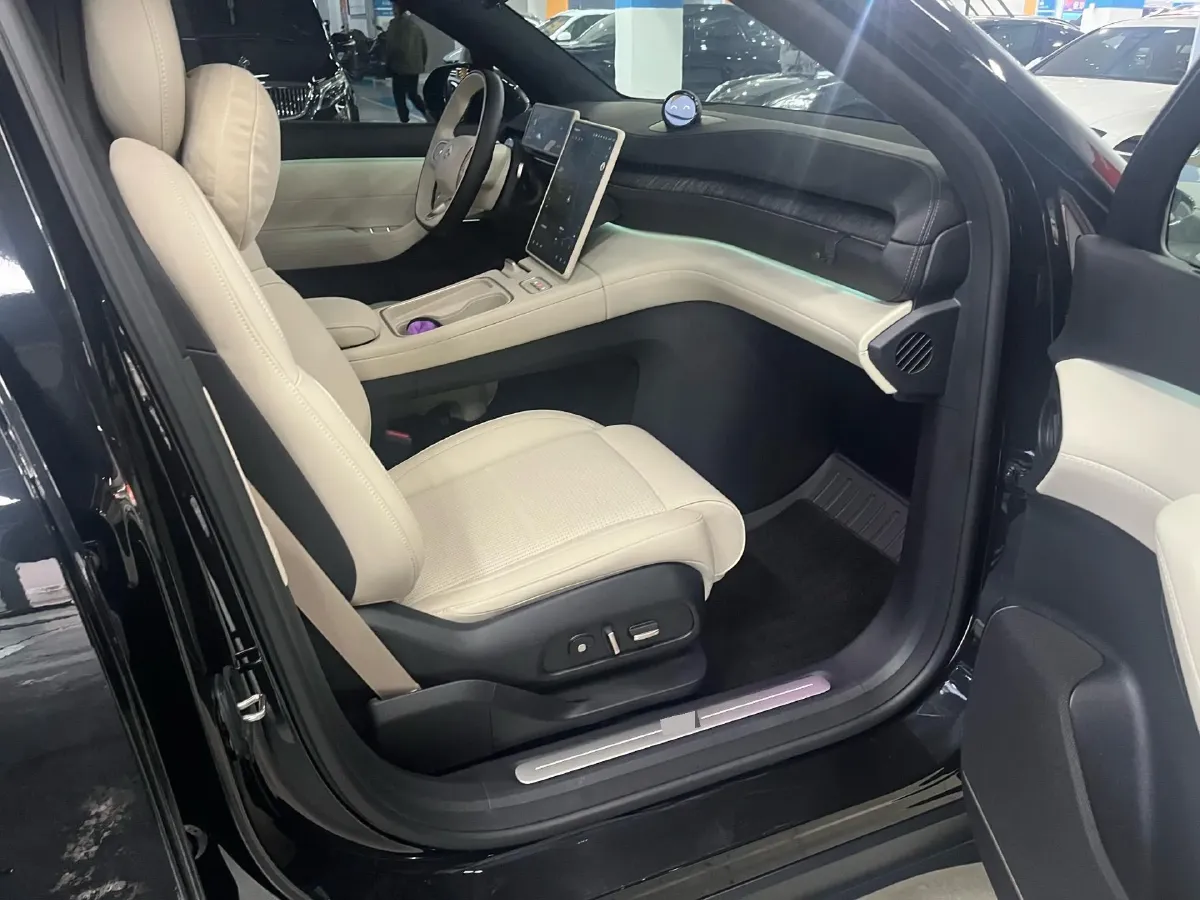 2024 NIO ES6 BEV 75KWH,autocango,china used car exporter,china ev exporter,chinese used car exporter,chinese used ev exporter