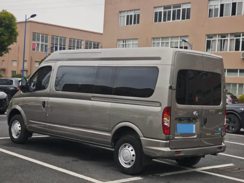 2021 MAXUS XinTu V80 2.0T 139HP L4 6MT,autocango,china used car exporter,china ev exporter,chinese used car exporter,chinese used ev exporter