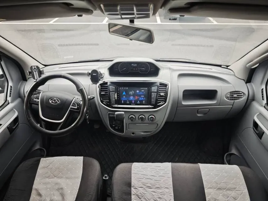 2021 MAXUS XinTu V80 2.0T 139HP L4 6MT,autocango,china used car exporter,china ev exporter,chinese used car exporter,chinese used ev exporter