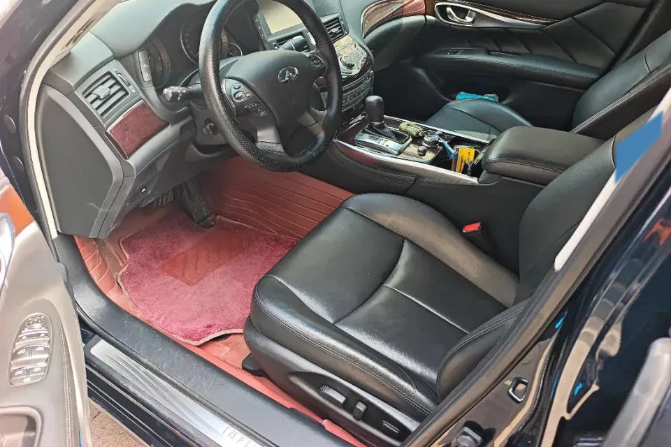 2019 Infiniti Q70 2.0T 211HP L4 7AT,autocango,china used car exporter,china ev exporter,chinese used car exporter,chinese used ev exporter