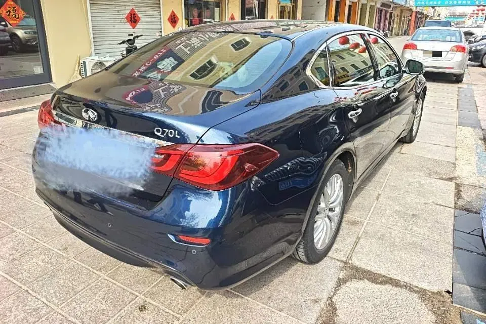 2019 Infiniti Q70 2.0T 211HP L4 7AT,autocango,china used car exporter,china ev exporter,chinese used car exporter,chinese used ev exporter