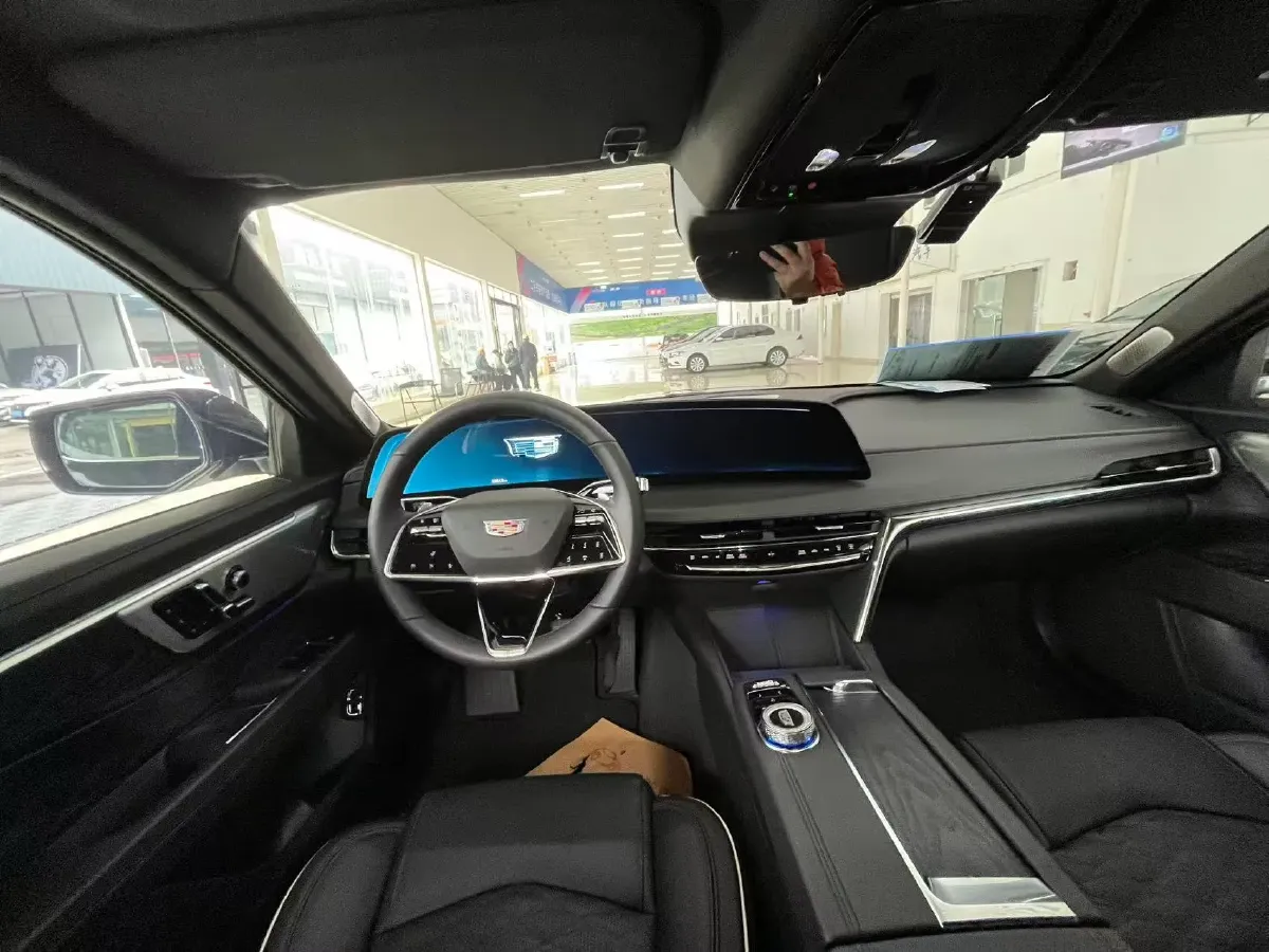 2023 Cadillac CT6 2.0T 237HP L4 10AT,autocango,china used car exporter,china ev exporter,chinese used car exporter,chinese used ev exporter