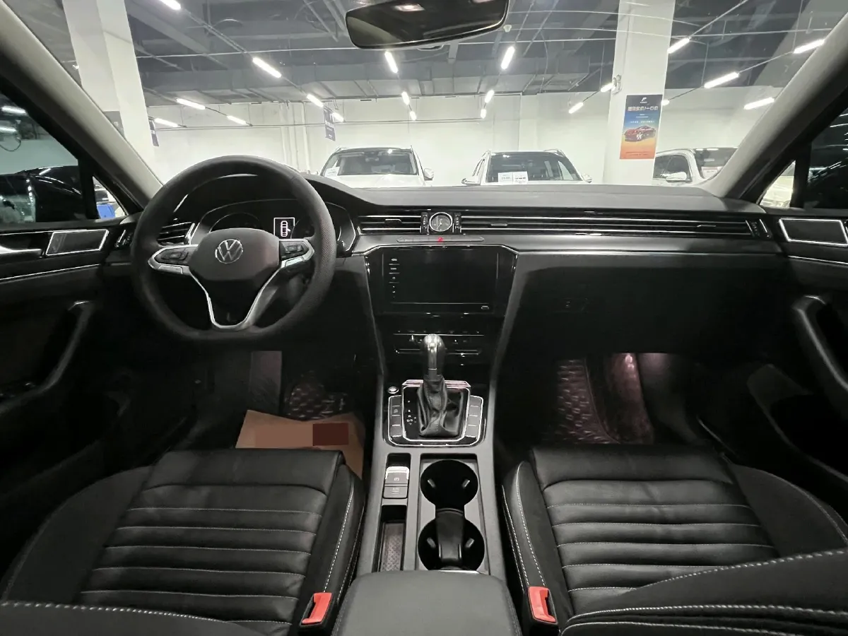 2020 Volkswagen Magotan 2.0T 186HP L4 7DCT,autocango,china used car exporter,china ev exporter,chinese used car exporter,chinese used ev exporter