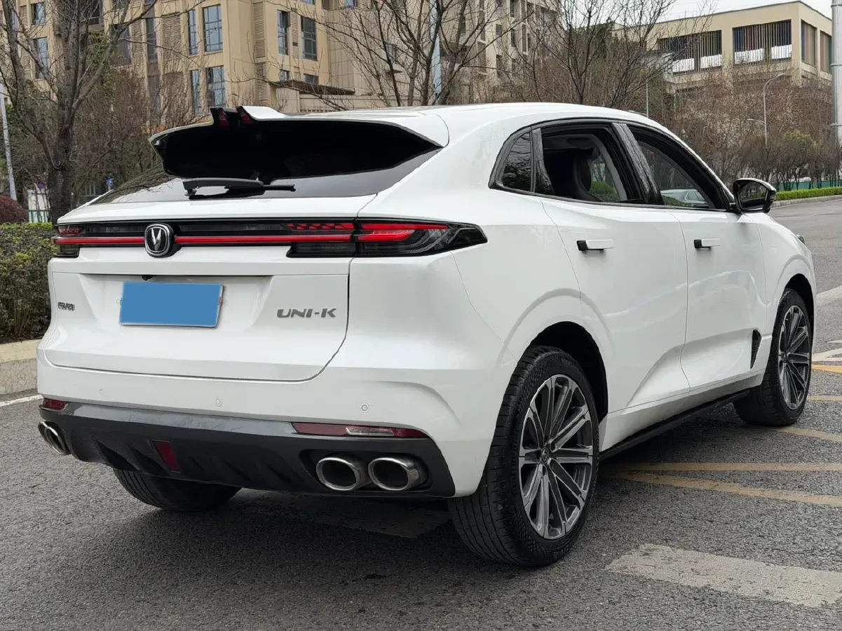 2021 ChangAn UNI-K 2.0T 233HP L4 8AT,autocango,china used car exporter,china ev exporter,chinese used car exporter,chinese used ev exporter
