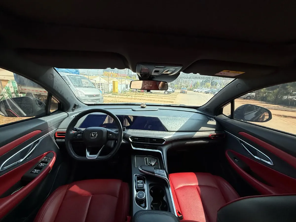 2020 ChangAn UNI-T 1.5T 180HP L4 7DCT,autocango,china used car exporter,china ev exporter,chinese used car exporter,chinese used ev exporter