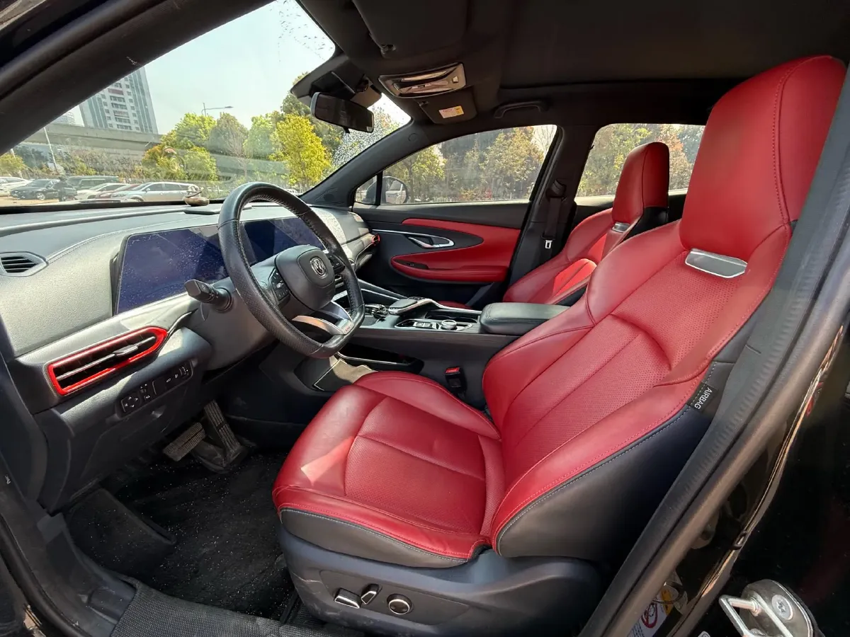 2020 ChangAn UNI-T 1.5T 180HP L4 7DCT,autocango,china used car exporter,china ev exporter,chinese used car exporter,chinese used ev exporter