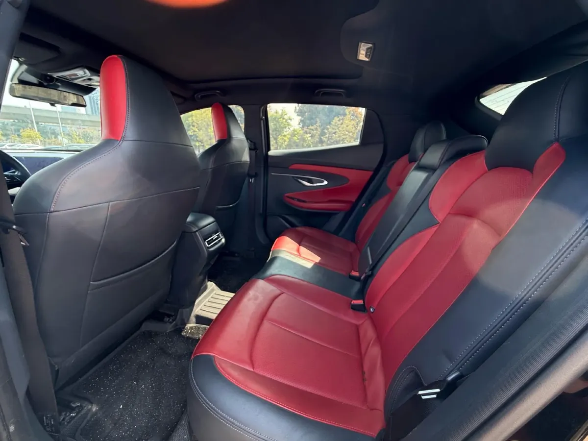 2020 ChangAn UNI-T 1.5T 180HP L4 7DCT,autocango,china used car exporter,china ev exporter,chinese used car exporter,chinese used ev exporter