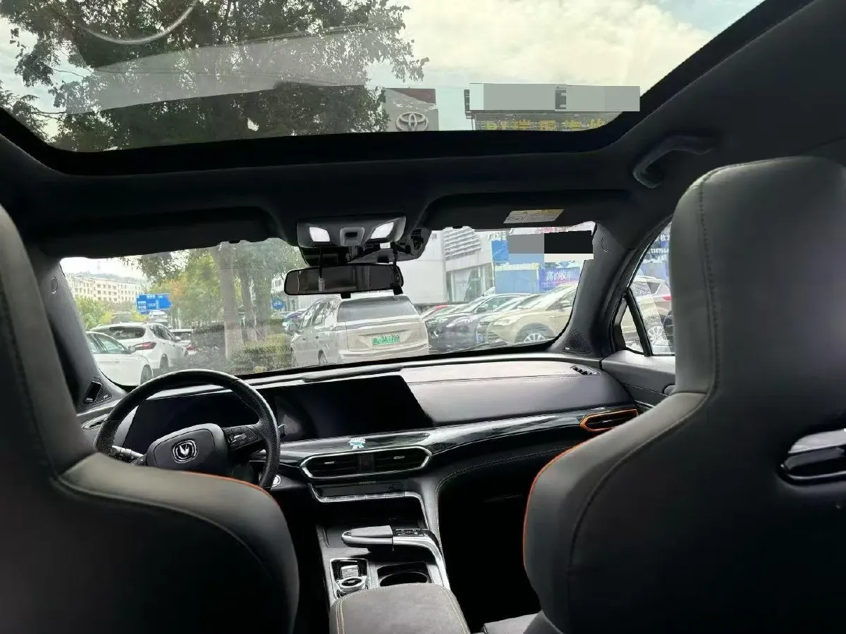 2022 ChangAn UNI-T 1.5T 188HP L4 7DCT,autocango,china used car exporter,china ev exporter,chinese used car exporter,chinese used ev exporter