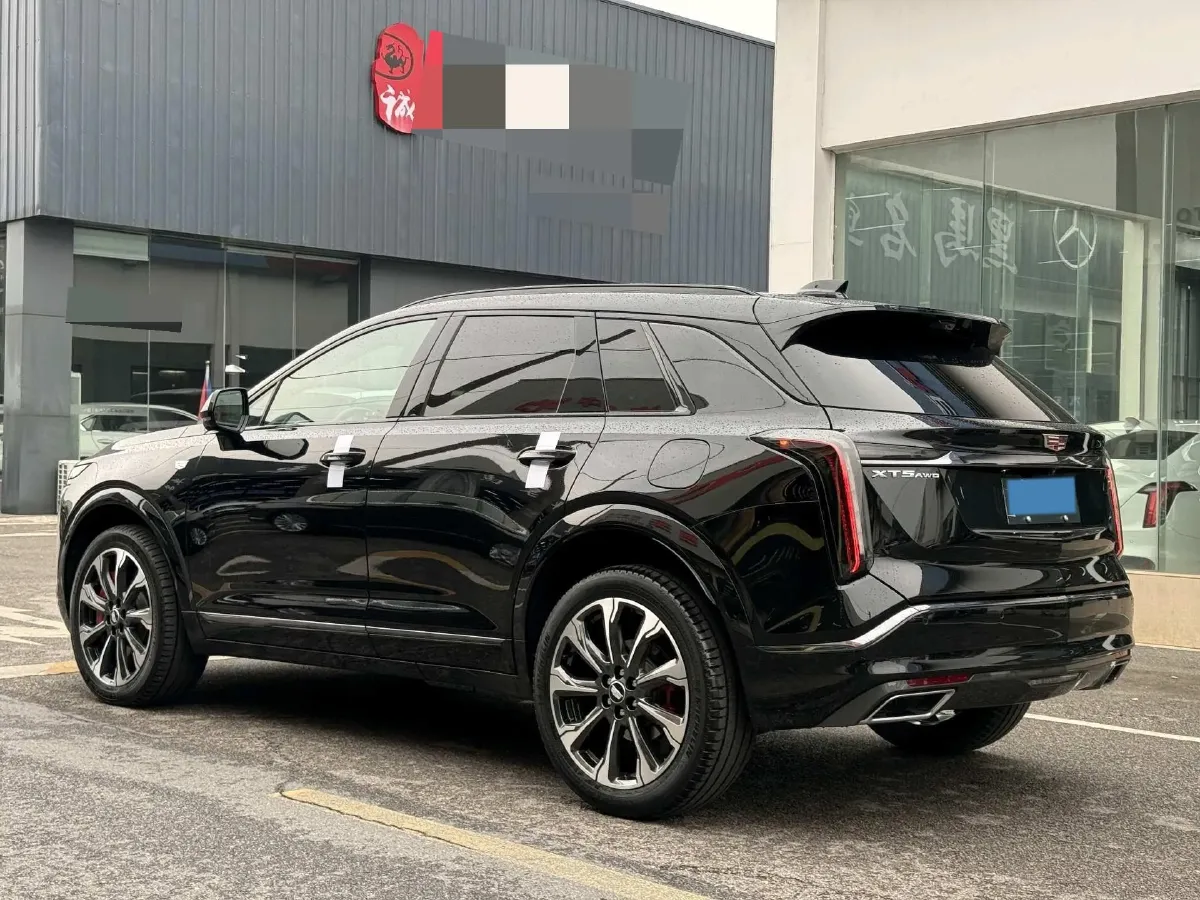 2025 Cadillac XT5 2.0T 237HP L4 9AT,autocango,china used car exporter,china ev exporter,chinese used car exporter,chinese used ev exporter