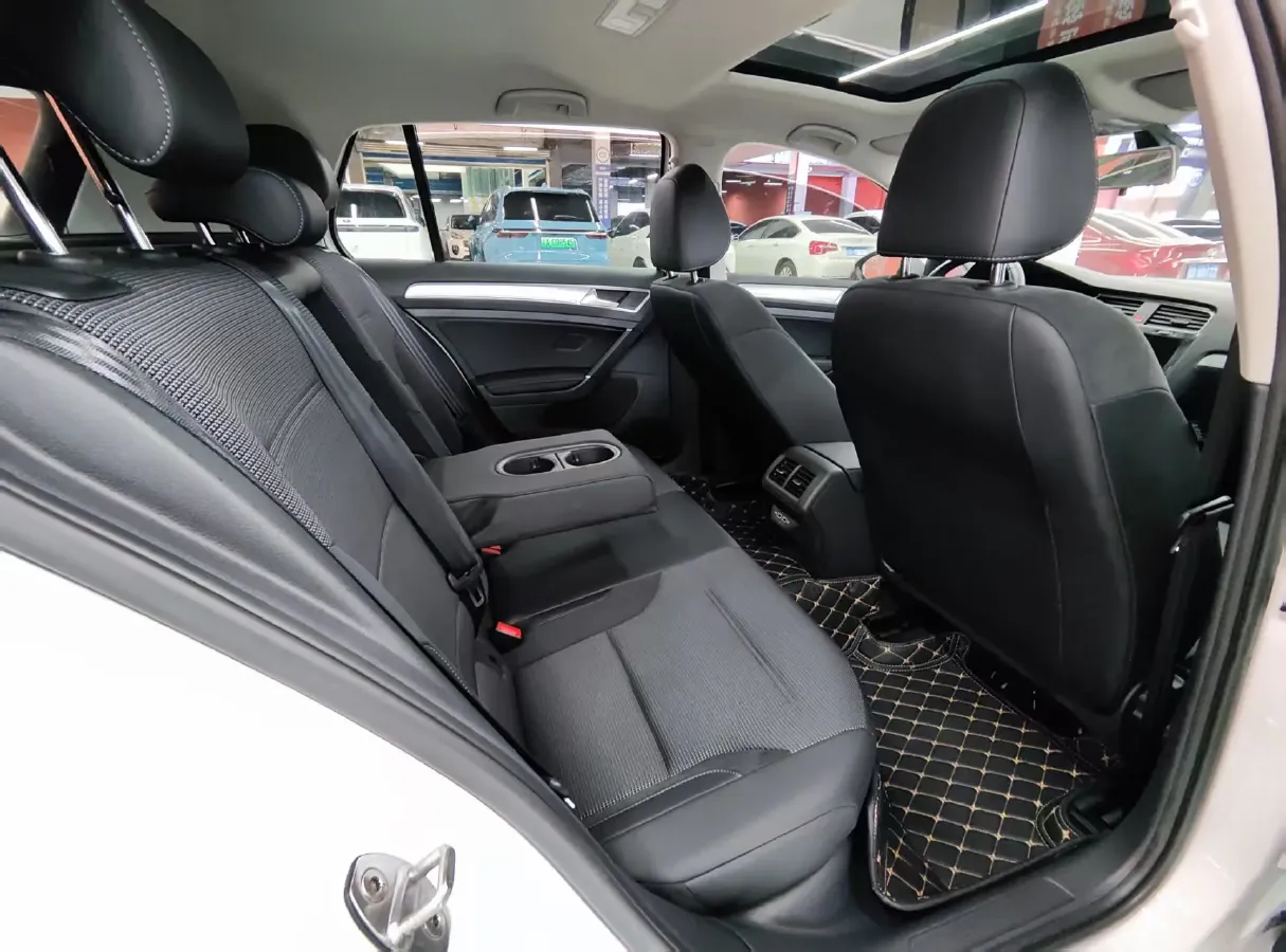 2019 Brilliance Auto V7 1.8T 231HP L4 7DCT,autocango,china used car exporter,china ev exporter,chinese used car exporter,chinese used ev exporter