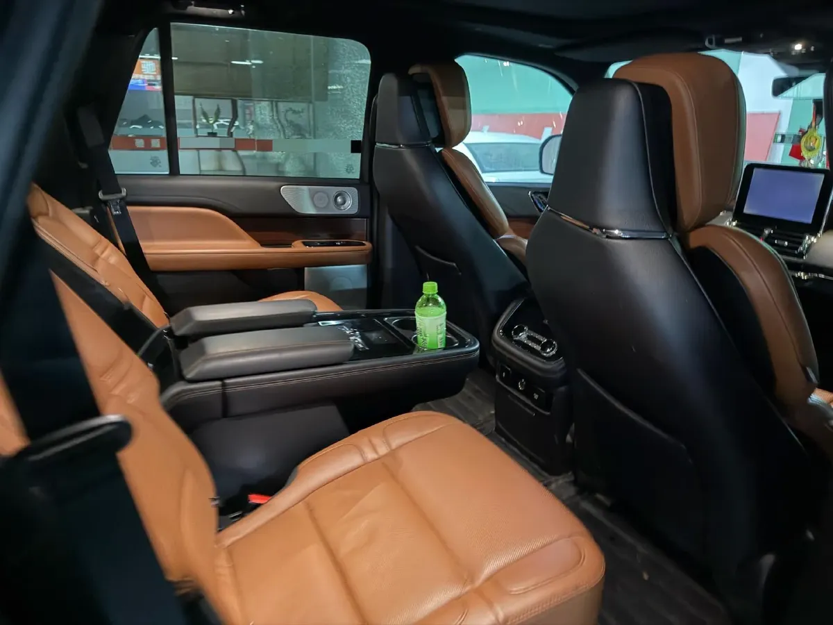 2020 Lincoln Navigator 3.5T 388HP V6 10AT,autocango,china used car exporter,china ev exporter,chinese used car exporter,chinese used ev exporter