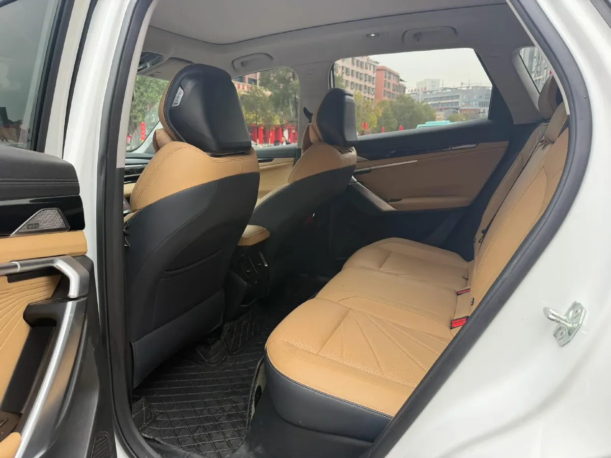 2023 Geely StarRay 1.5T 181HP L4 7DCT,autocango,china used car exporter,china ev exporter,chinese used car exporter,chinese used ev exporter