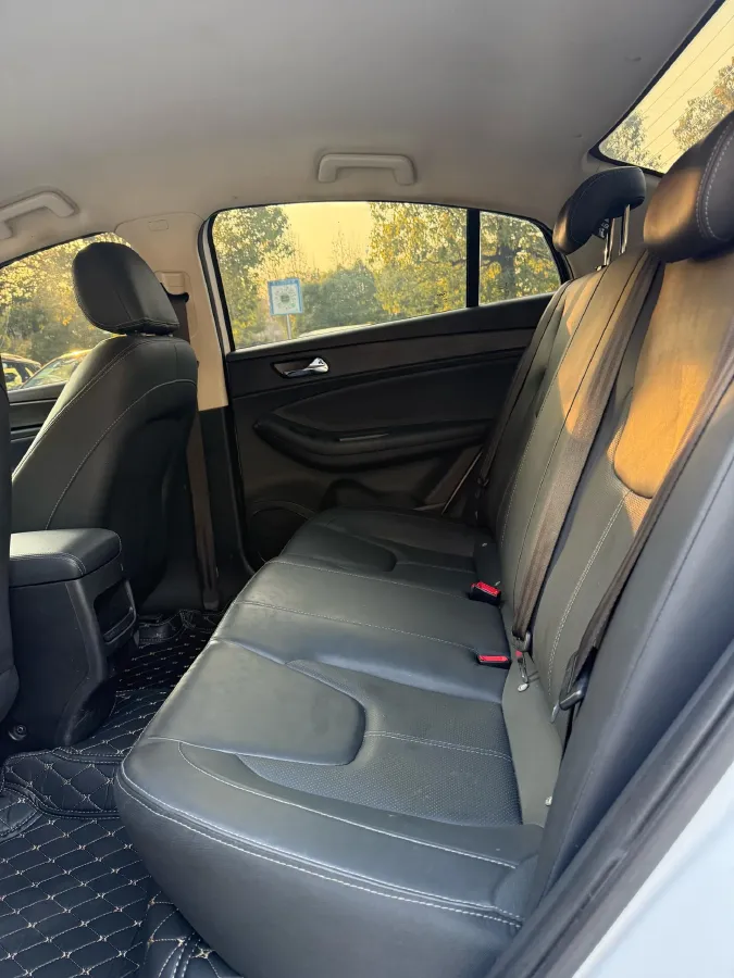 2021 Chery Arrizo 5 1.5L 116HP L4 5MT,autocango,china used car exporter,china ev exporter,chinese used car exporter,chinese used ev exporter