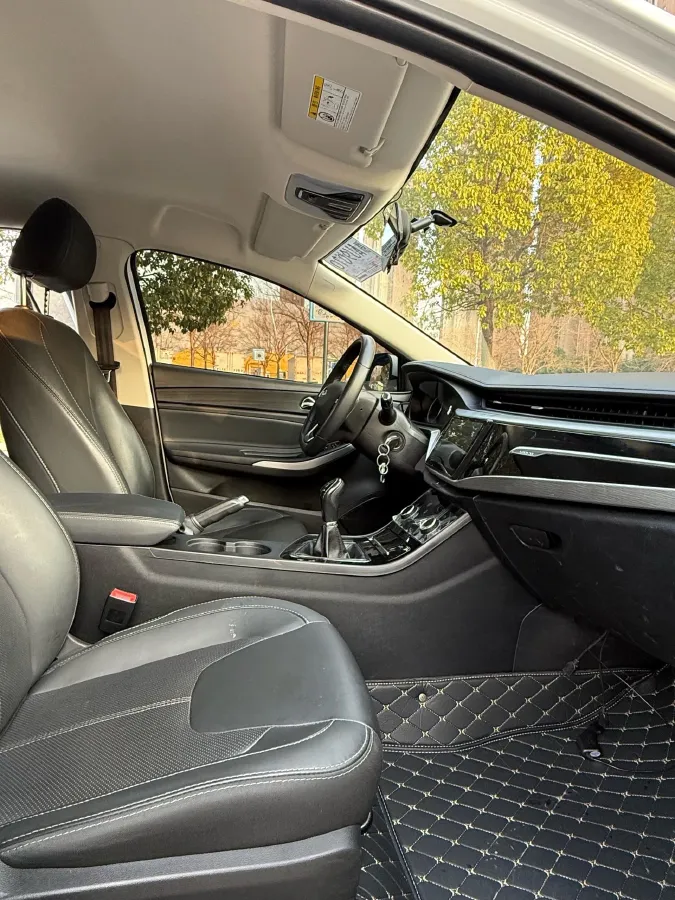 2021 Chery Arrizo 5 1.5L 116HP L4 5MT,autocango,china used car exporter,china ev exporter,chinese used car exporter,chinese used ev exporter