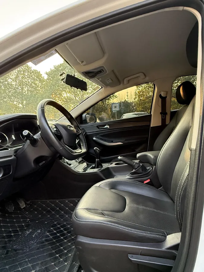 2021 Chery Arrizo 5 1.5L 116HP L4 5MT,autocango,china used car exporter,china ev exporter,chinese used car exporter,chinese used ev exporter