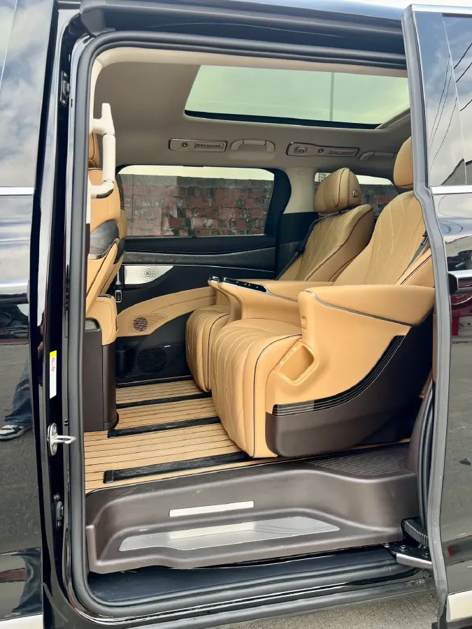 2024 Denza D9 1.5T 139HP L4 E-CVT PHEV 40KWH,autocango,china used car exporter,china ev exporter,chinese used car exporter,chinese used ev exporter