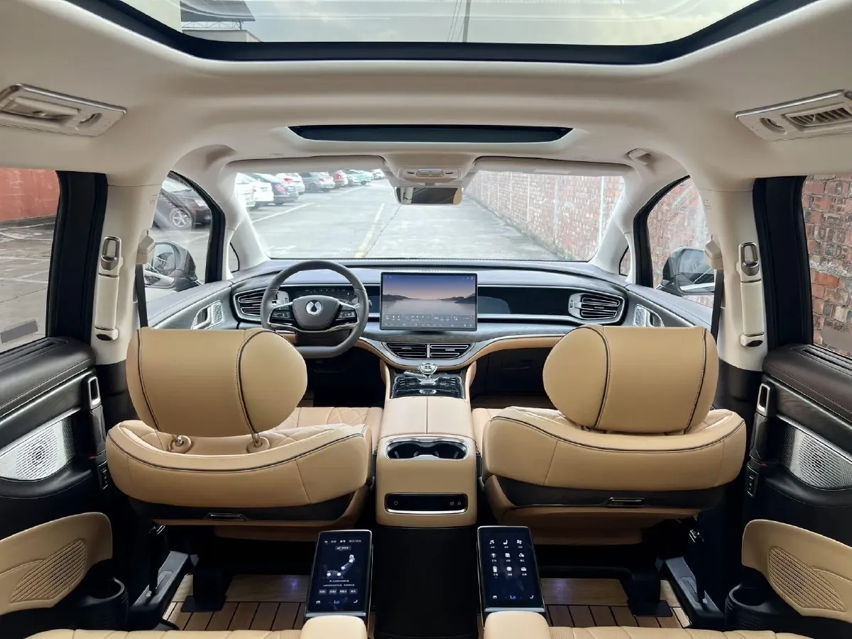 2024 Denza D9 1.5T 139HP L4 E-CVT PHEV 40KWH,autocango,china used car exporter,china ev exporter,chinese used car exporter,chinese used ev exporter